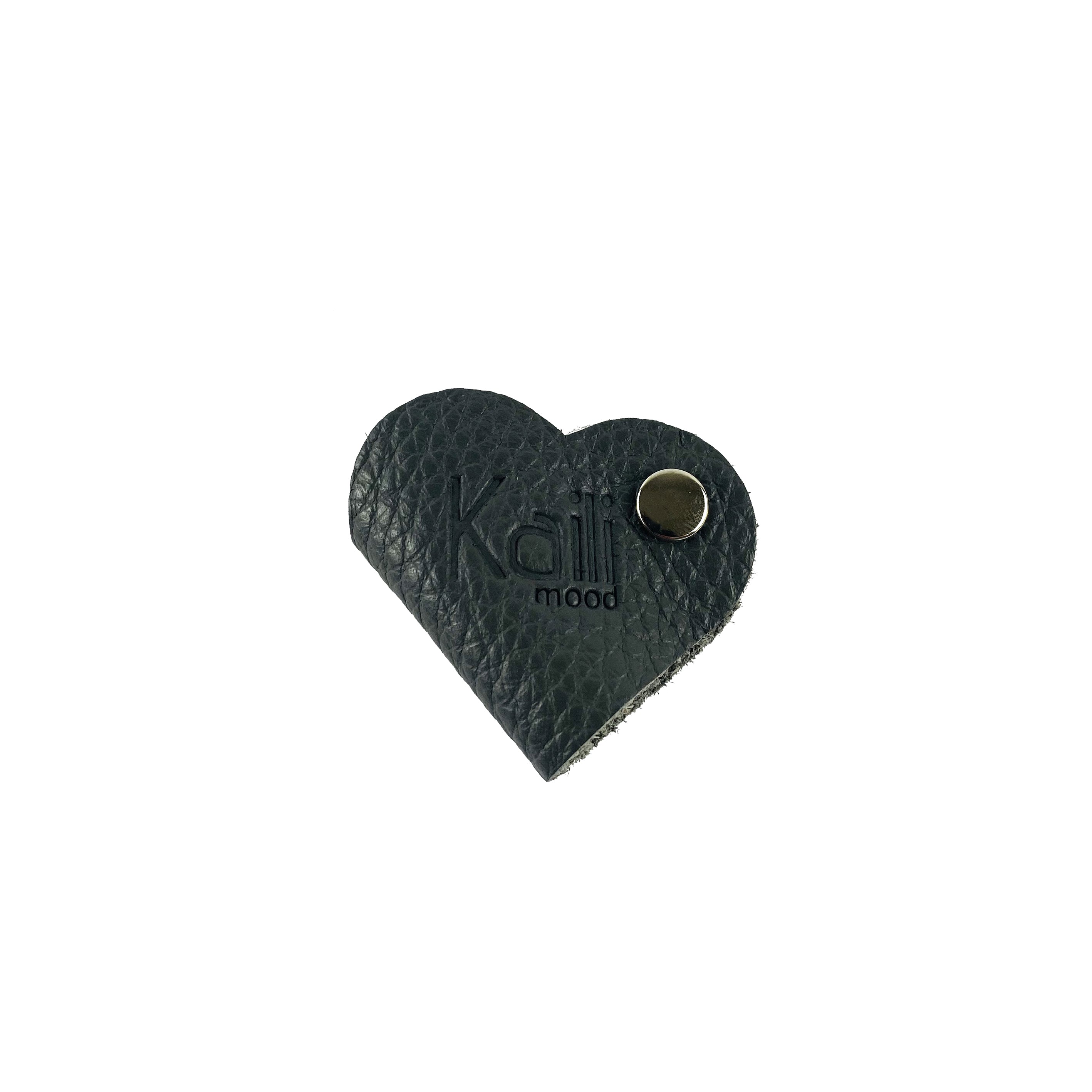 K0039FB | Heart Winder Made in Italy Genuine Full Grain Leather, Dollar Grain - Grey Color - Size: 5 x 8 x 0.5 cm - Package: Hard Bottom/Lid Gift Box
